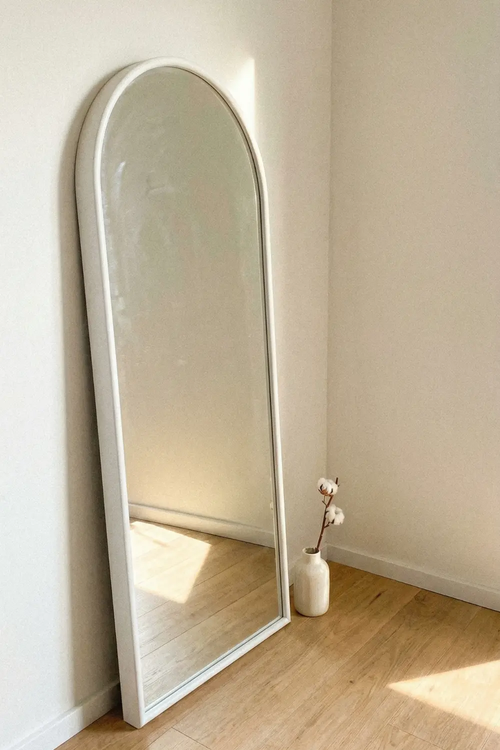 21+ Empty Corner Decor Ideas: Stylish Ways to Transform Unused Spaces